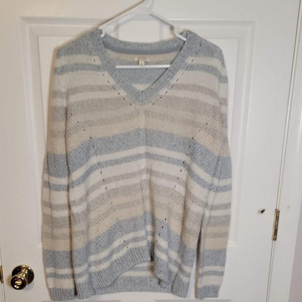 Sonoma L Light Blue and Cream Knit Top